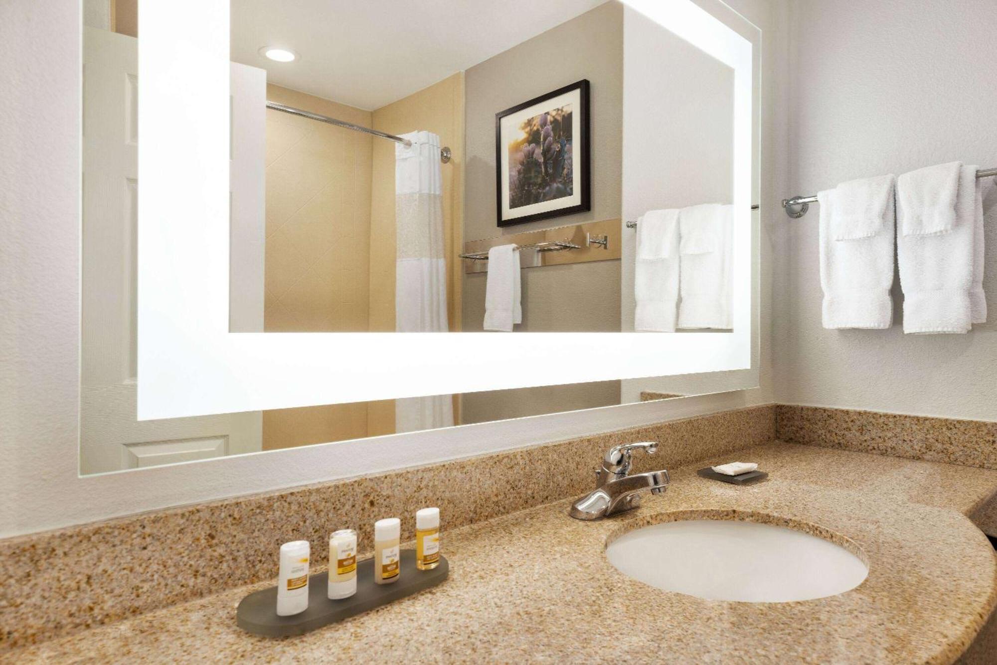 La Quinta By Wyndham Port Arthur Ngoại thất bức ảnh